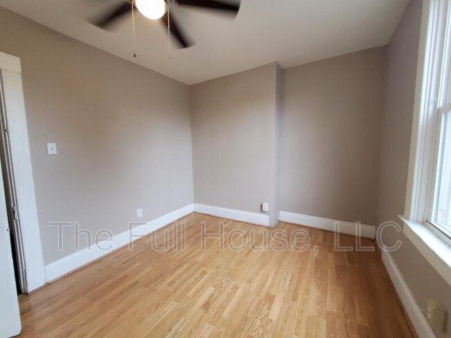 Building Photo - 7323 Schley Ave