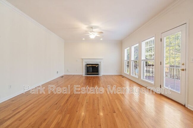 Foto del edificio - 420 New Parkside Dr