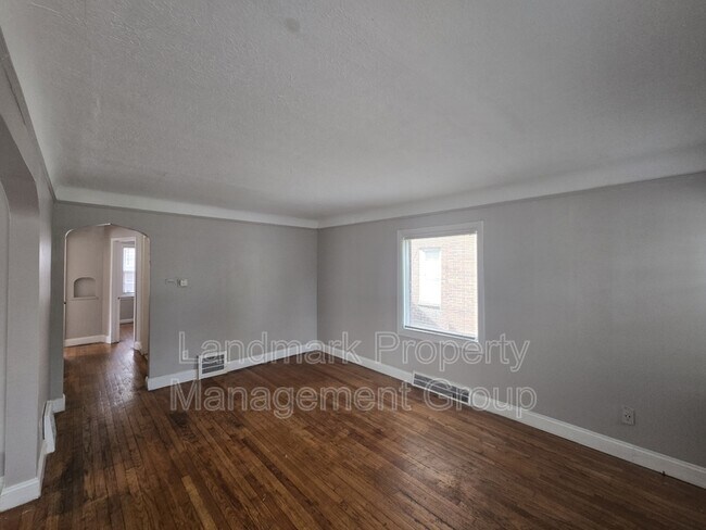 Foto del edificio - 15401 Eastwood St