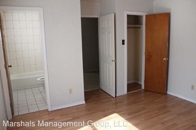 Building Photo - 3 br, 2 bath House - 2510 Tulsa