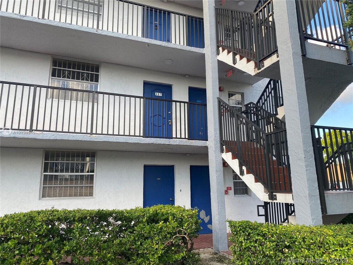 Primary Photo - 14165 SW 87th St