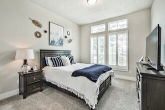 Building Photo - 13219 S Salmon River Cir
