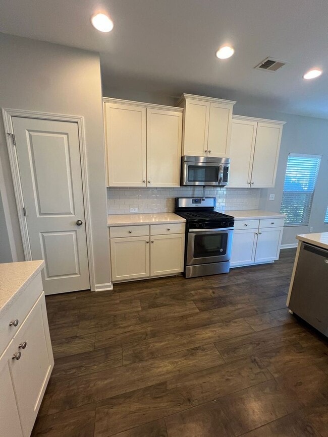 Foto del edificio - Large 3BR, 2BA in Windsor Plantation