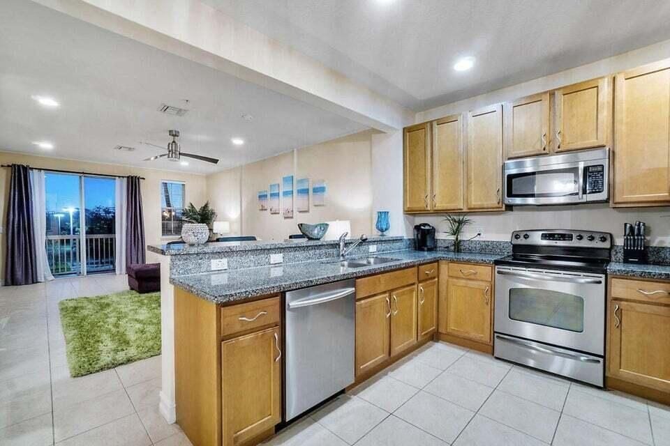 Primary Photo - 111 SW 2nd Ave