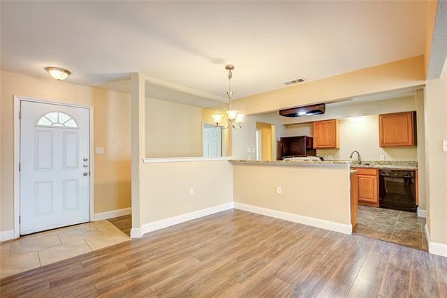 Foto del edificio - 4804 Springsong Ln