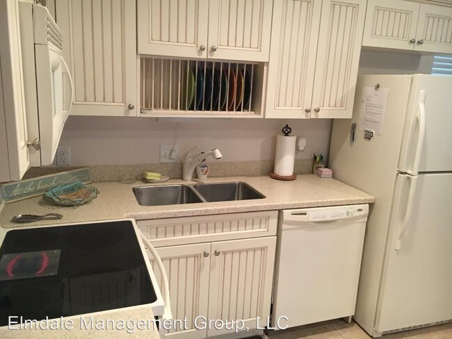 Building Photo - 2 br, 1 bath House - 3236 59th AVE,