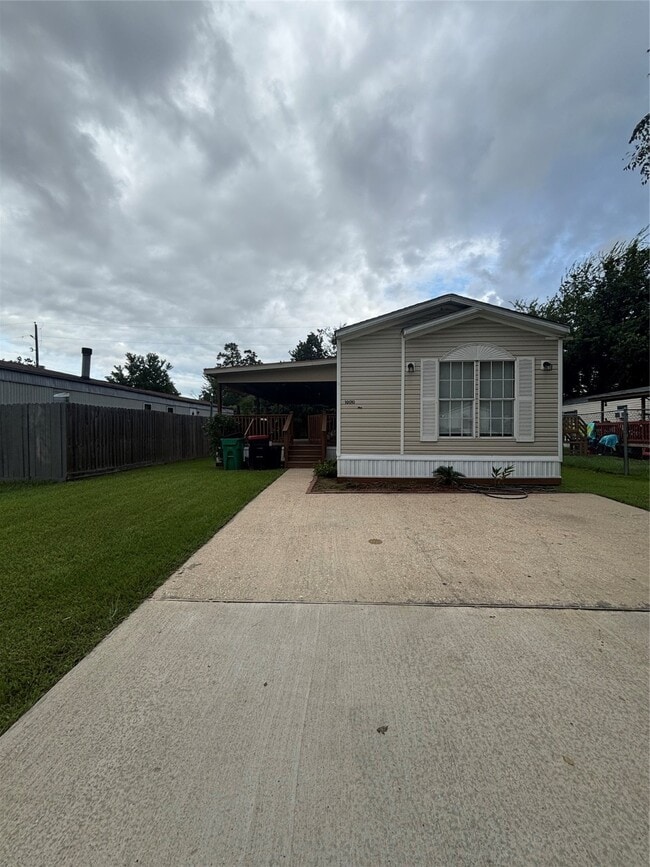 Foto del edificio - 10010 Cedar Landing Dr