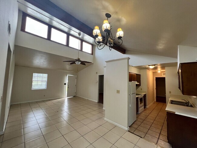 Foto del edificio - 2701 Wood Dr