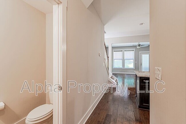 Foto del edificio - 195 Fair Orchard Way