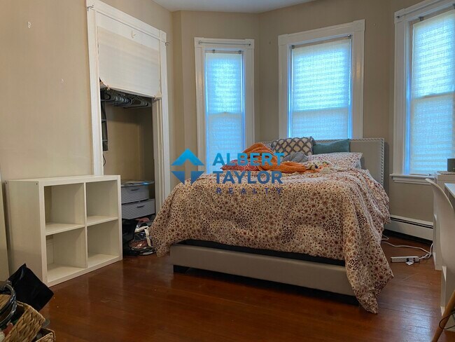 Foto del edificio - 8 Sunset St