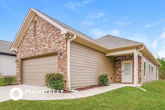 Building Photo - 890 Maple Trce