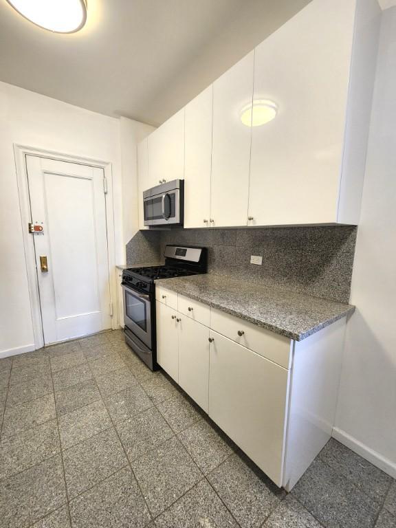 Foto del edificio - 1 bedroom in SUNNYSIDE NY 11104