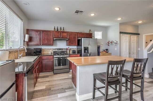 Building Photo - 6764 Firewood Dr