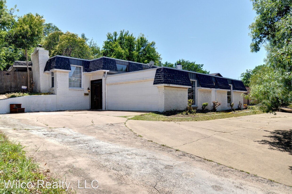 Foto principal - 3 br, 2 bath House - 5338 WONDER DR