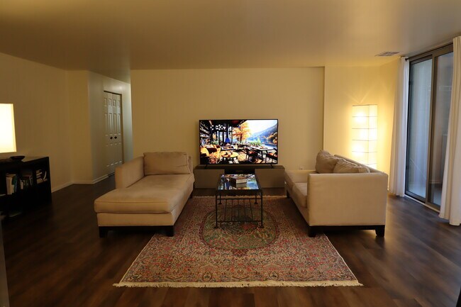 Foto del edificio - 4601 N Park Ave