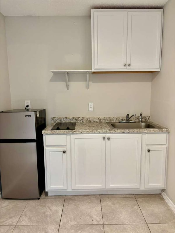 Building Photo - 1216 Marlowe Ave