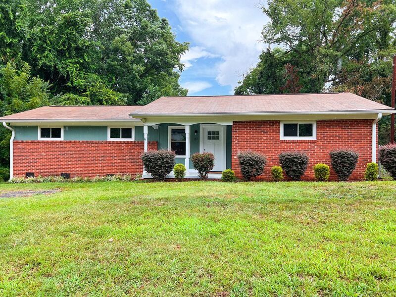 105 Westwood Dr, Simpsonville, SC 29680 House Rental in Simpsonville