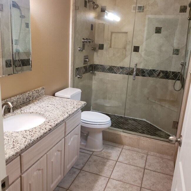 Foto del edificio - 5939 Petite Ct