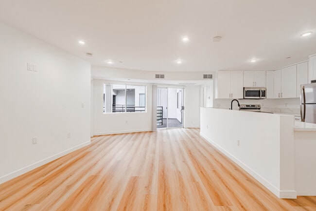 Building Photo - 1755 El Cerrito Pl