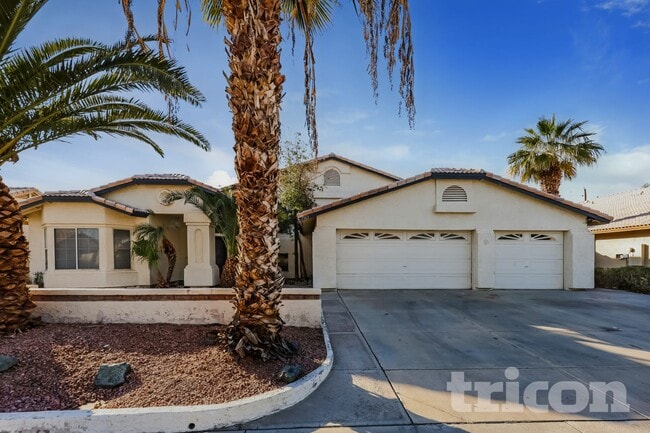 Building Photo - 7565 W Corrine Dr