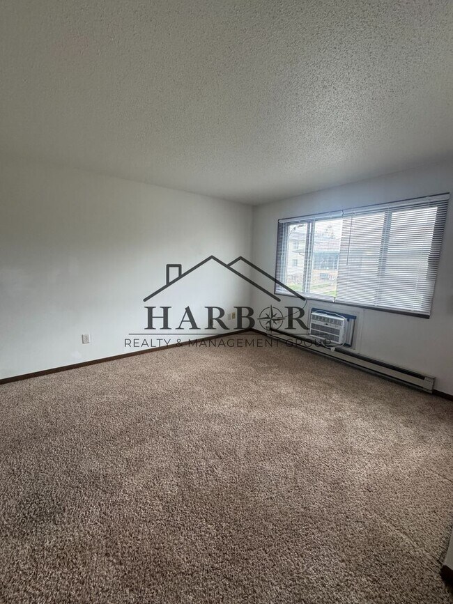 Building Photo - 1 Bedroom 1 Bath - New Avon - SPECIAL: App...