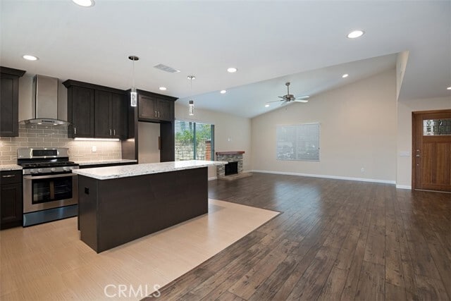 Building Photo - 602 Carnation Dr