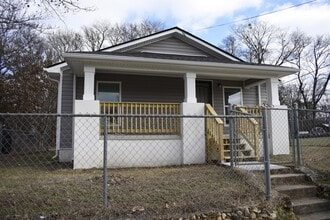 Building Photo - 2604 Cannon Ave