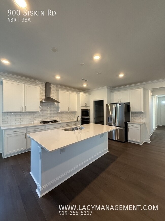 Building Photo - 900 Siskin Rd