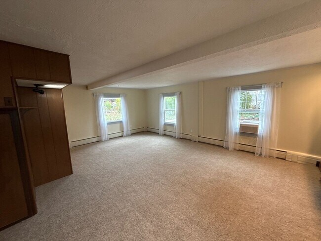 Building Photo - 1947 Marion St SE