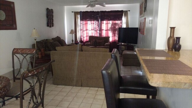 Foto del edificio - Spacious 2 Bedroom 2 Bathroom Condo