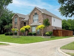 Building Photo - 11216 Clover Knoll Dr