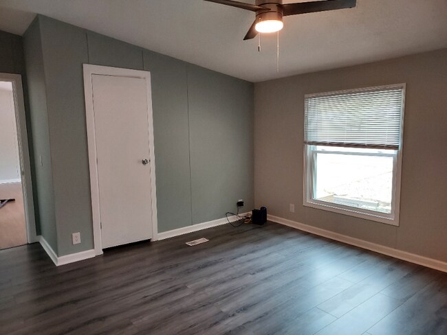 Foto del edificio - 2609 Williams Creek Rd