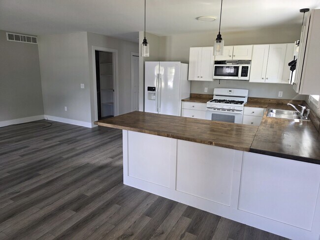 Foto del edificio - 3120 Westmont Ave