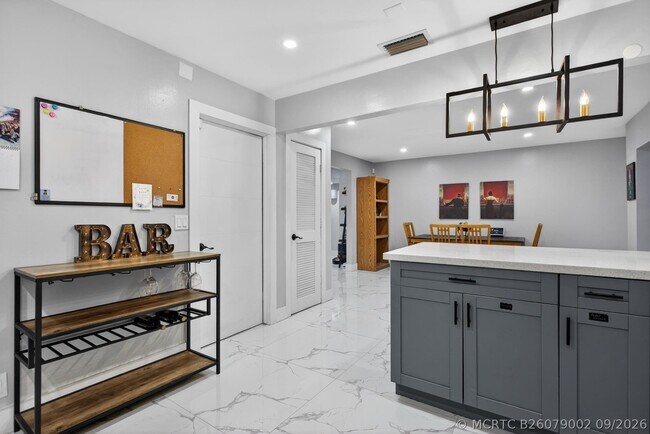 Building Photo - 3330 NW 69th St