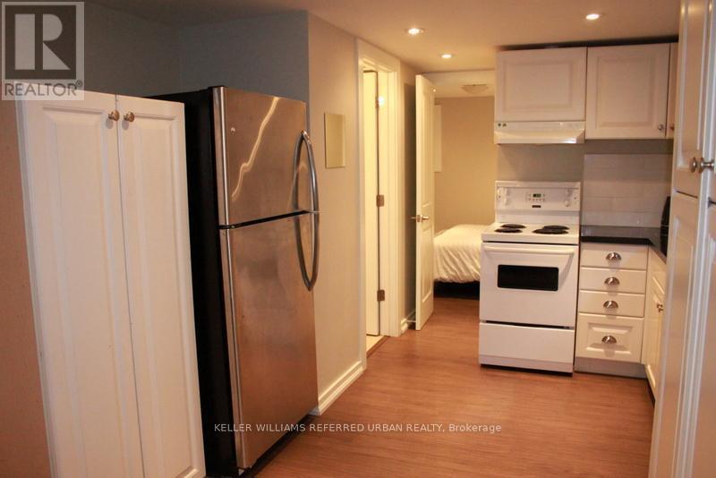 Photo principale - 1 Trenton Ave