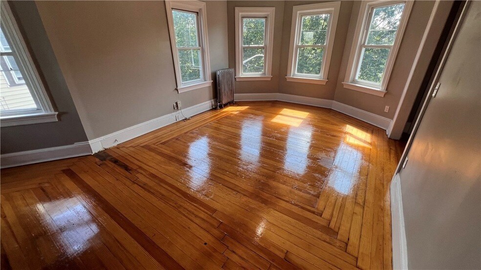 Foto principal - 93 Raymond St