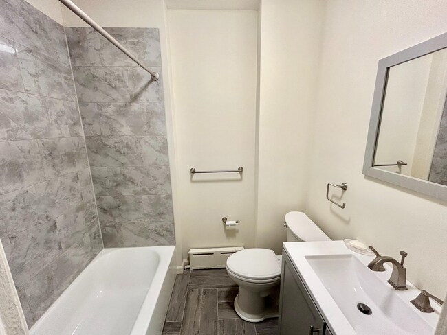 Foto del edificio - 108 W Girard Ave