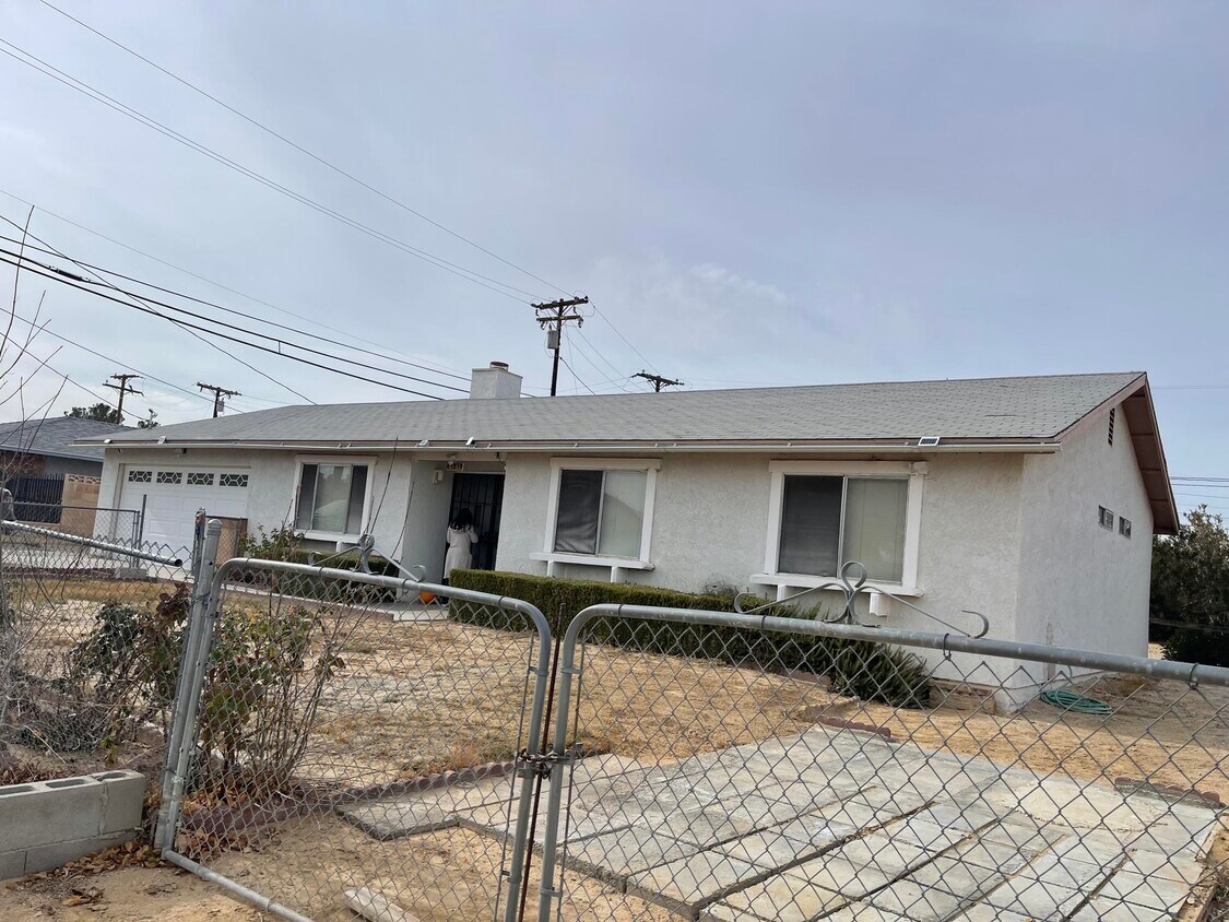 21519-everett-ct-california-city-ca-93505-house-rental-in