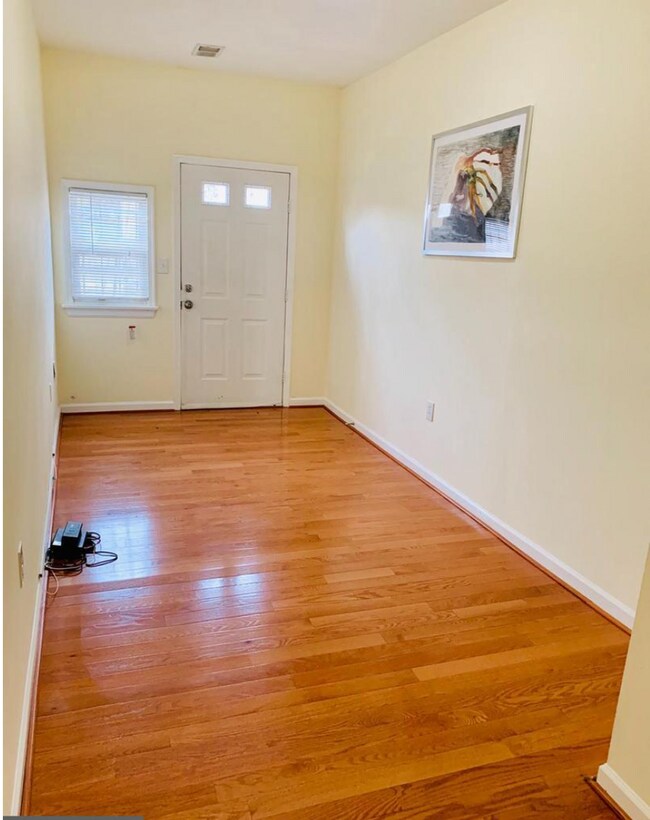 Foto del edificio - 3613 13th St NW