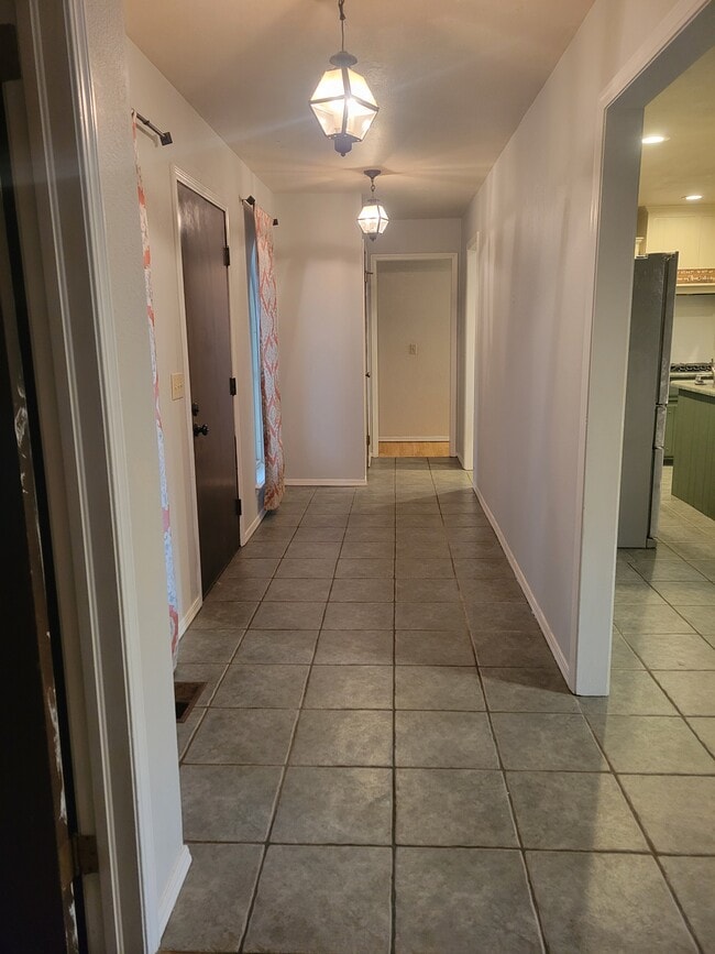 Main Entrance - 2112 Bentham Pl