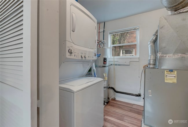 Foto del edificio - 8147 9th Ave SW