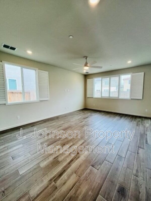 Building Photo - 3115 Tinsley St