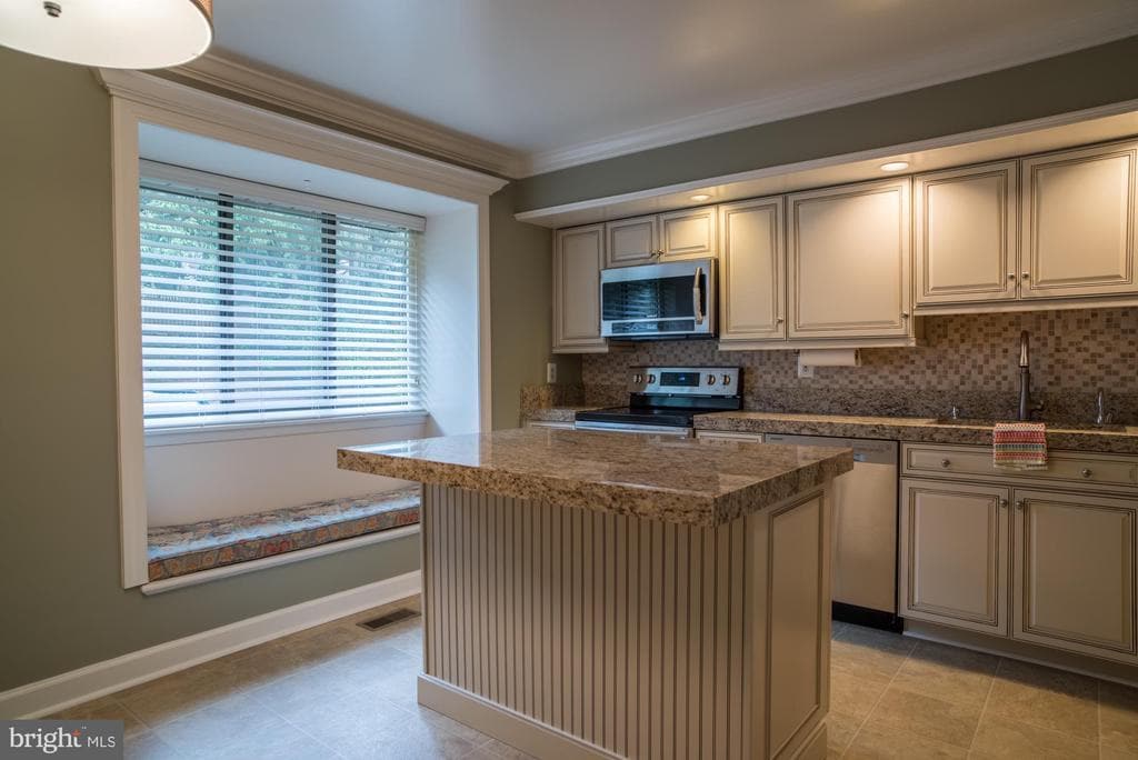 Foto principal - 2111 Chapel Valley Ln