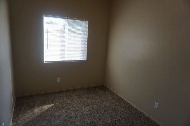 Building Photo - 222 Harding Avenue