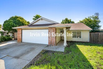 Building Photo - 332 Riptide Ct