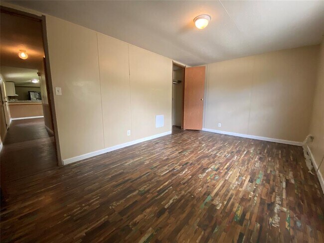 Foto del edificio - 107 N 3rd St