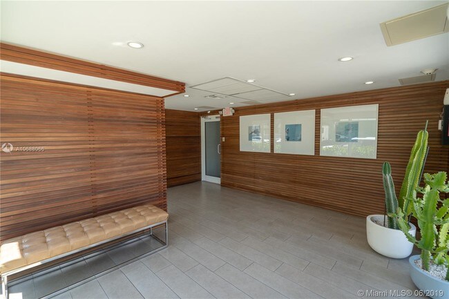 Foto del edificio - 1600 West Ave
