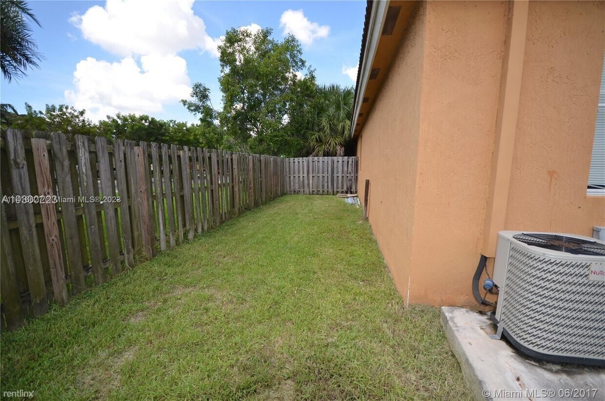173 SW 15th Rd, Homestead, FL 33030 House Rental in Homestead, FL