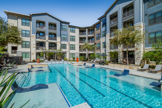 Pool - Avita Alamo Heights