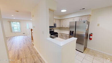Building Photo - 1135 Roseberry Ct